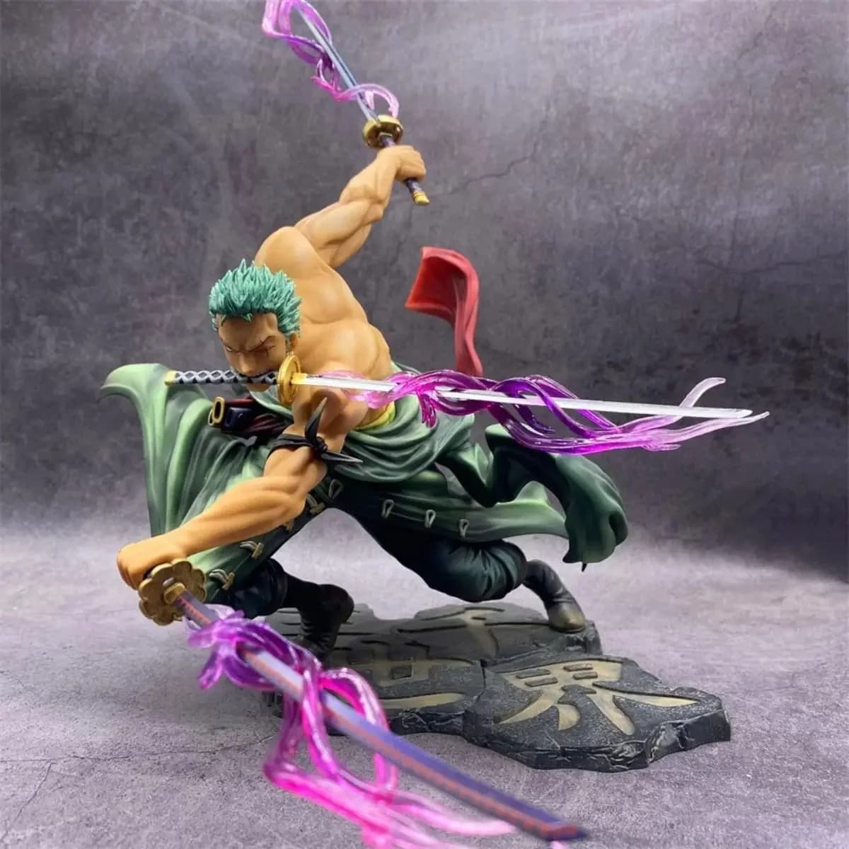 Miniatura 2 de Roronoa Zoro Action Figure One Piece Três Laminas